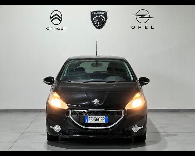 Usata Peugeot 208 Access 68 CV (50 kW) 2013 Nero Utilitaria