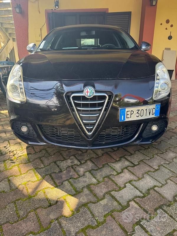 Usata Alfa Romeo Giulietta 109 CV (80 kW) 2013 Nero Utilitaria
