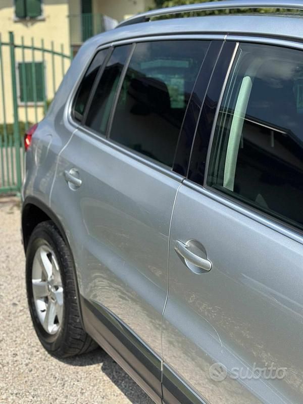 Usata VW Tiguan Sportline 140 CV (102 kW) 2011 Grigio SUV