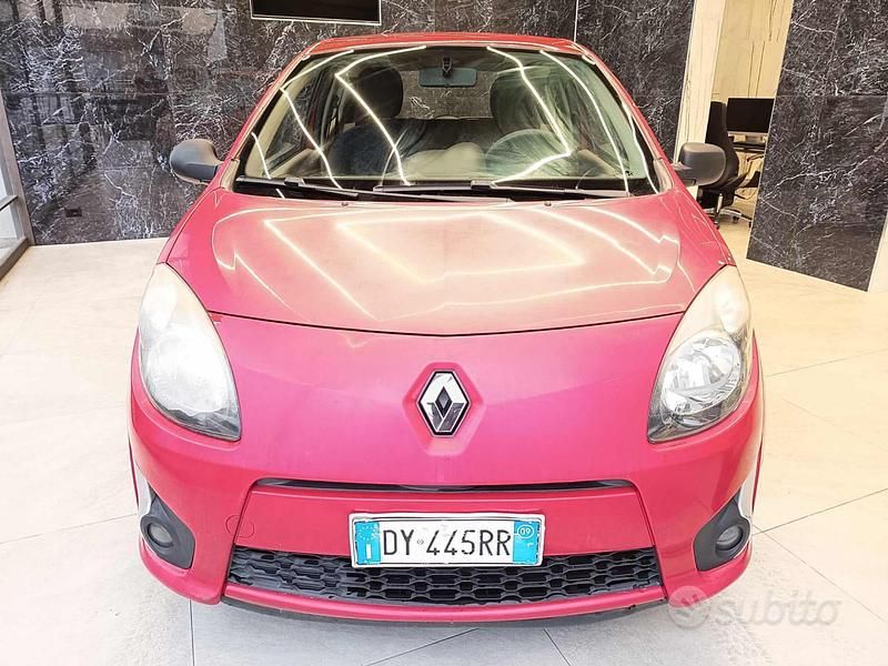 Usata Renault Twingo Dynamique 75 CV (55 kW) 2009 Rosso Utilitaria