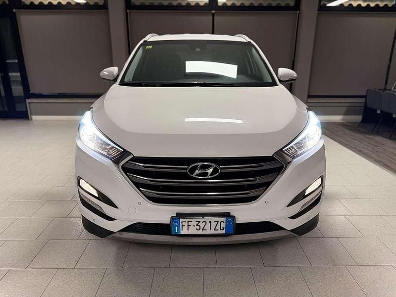 Bianco Usata 2016 Hyundai Tucson Edition SUV | 12.400 € (Buon prezzo) - Immagine 1/4
