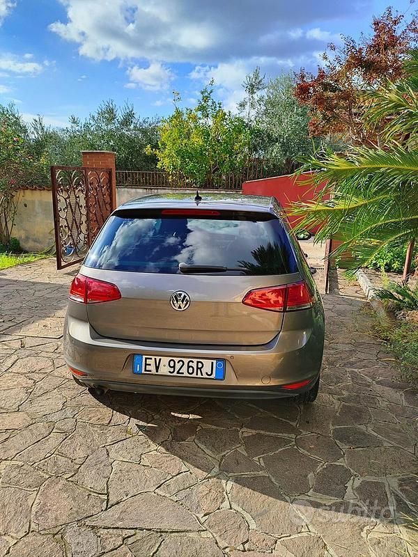 Usata VW Golf VII 105 CV (77 kW) 2013 Berlina