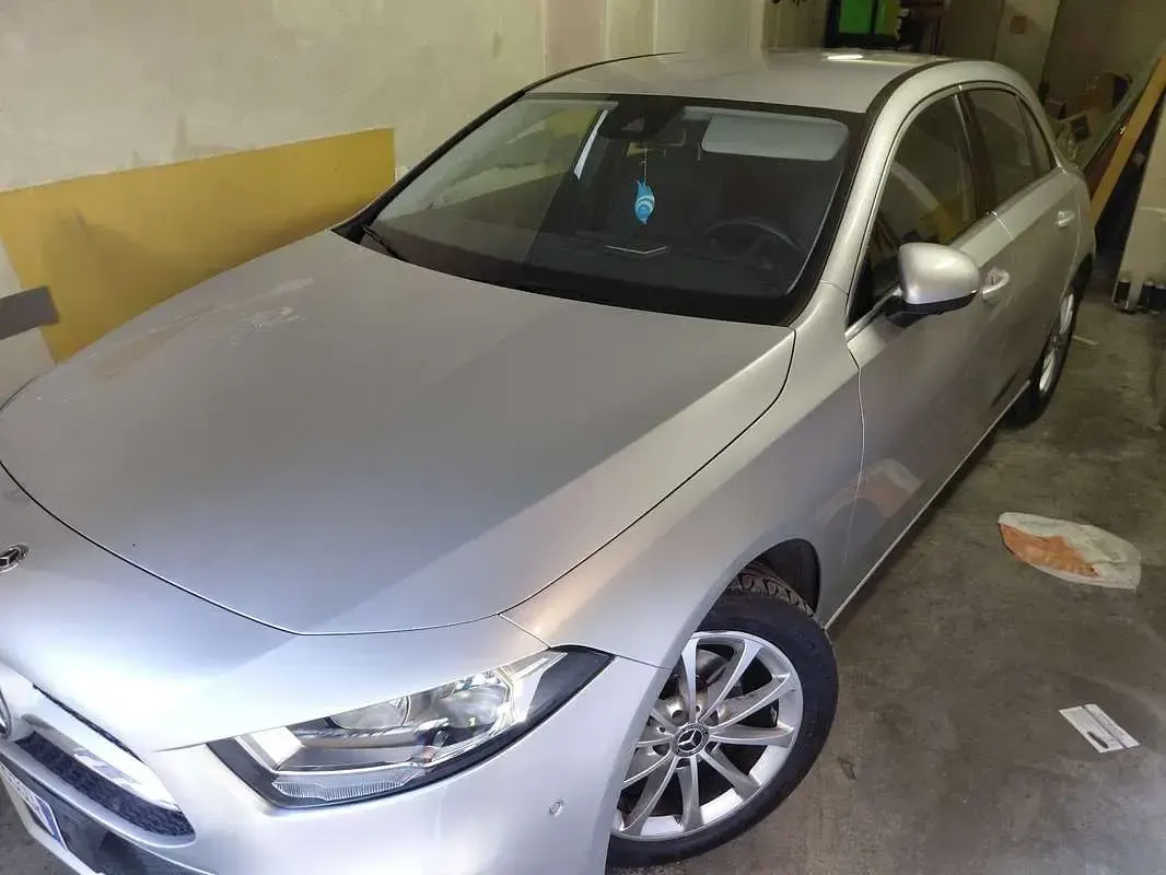 Usata Mercedes A180 136 CV (100 kW) 2021 Grigio Berlina