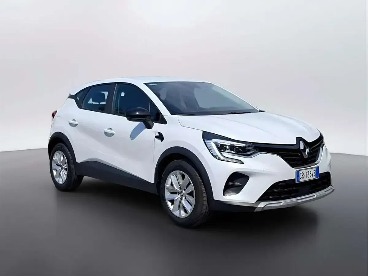 Usata Renault Captur Equilibre 101 CV (74 kW) 2023 369 bianco ghiaccio SUV