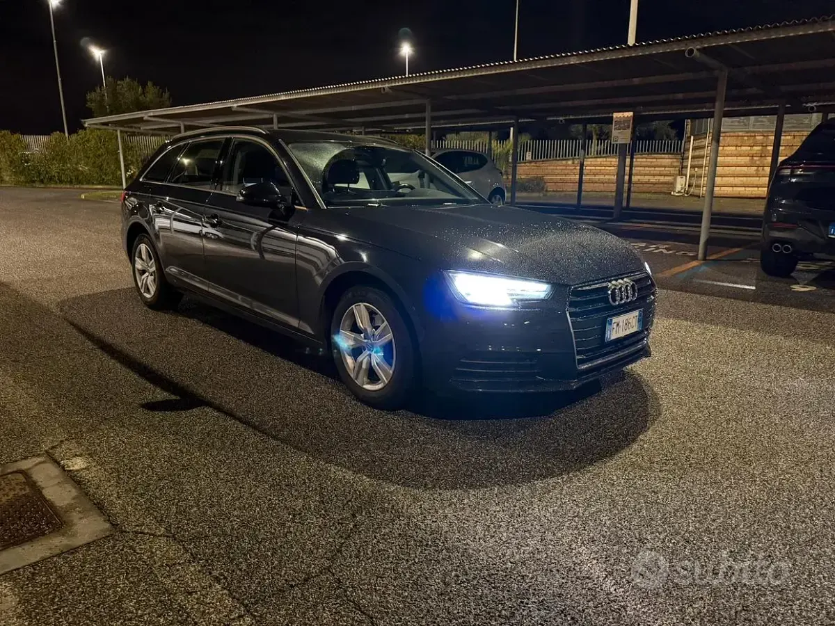 Usata Audi A4 S-Line 150 CV (110 kW) 2017 Nero Station wagon