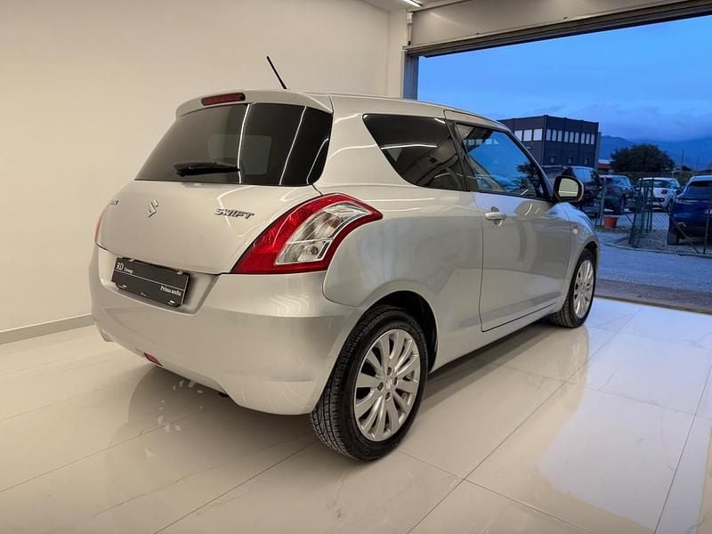 Usata Suzuki Swift GL 75 CV (55 kW) 2012 Argento Utilitaria
