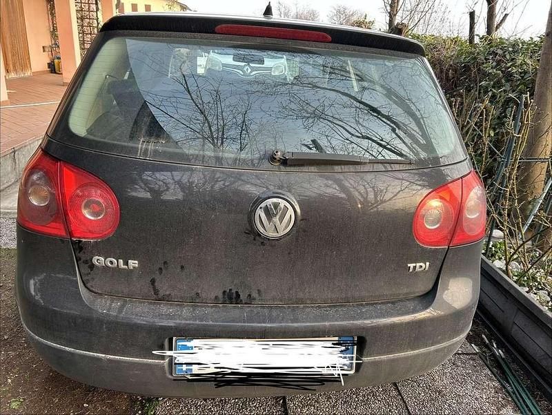 Usata VW Golf V Comfortline 105 CV (77 kW) 2007 Berlina