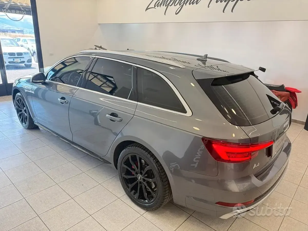 Usata Audi A4 S-Line 190 CV (139 kW) 2019 Grigio Station wagon