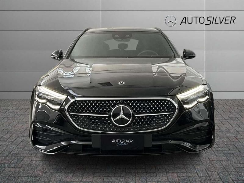 Neu Mercedes E220 AMG Line Premium 197 PS (144 kW) 2026 Schwarz Kombi
