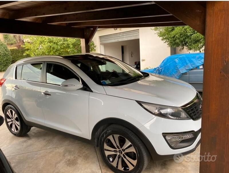 Bianco Usata 2013 Kia Sportage SUV | 10.000 € (Molto cara) - Immagine 1/4