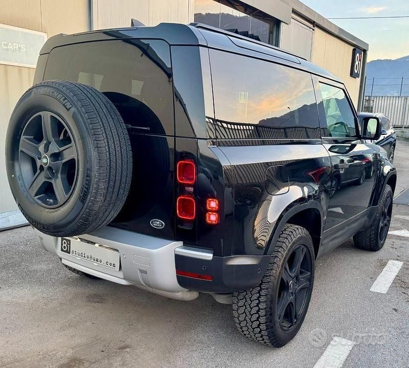 Usata Land Rover Defender 200 CV (147 kW) 2021 Nero SUV