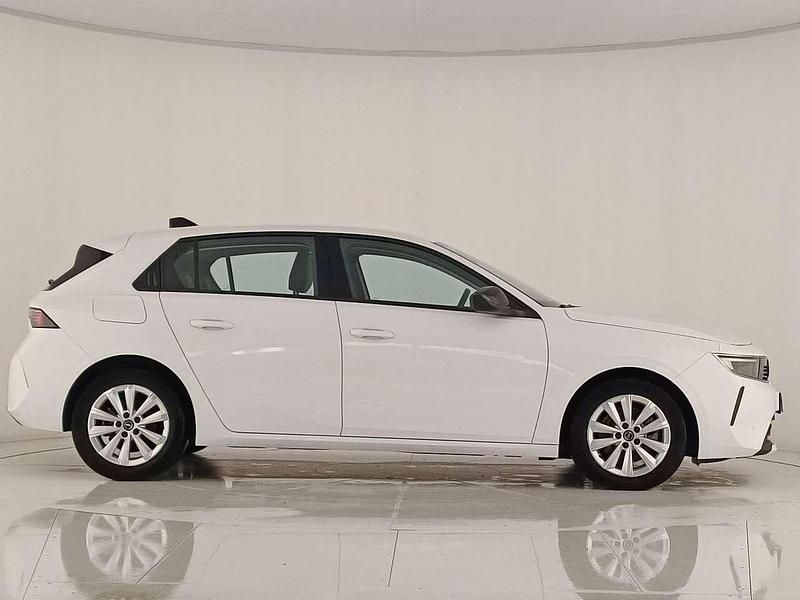 Usata Opel Astra Edition 131 CV (96 kW) 2022 Bianco Berlina
