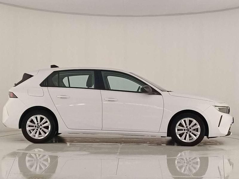 Usata Opel Astra Edition 131 CV (96 kW) 2022 Bianco Berlina