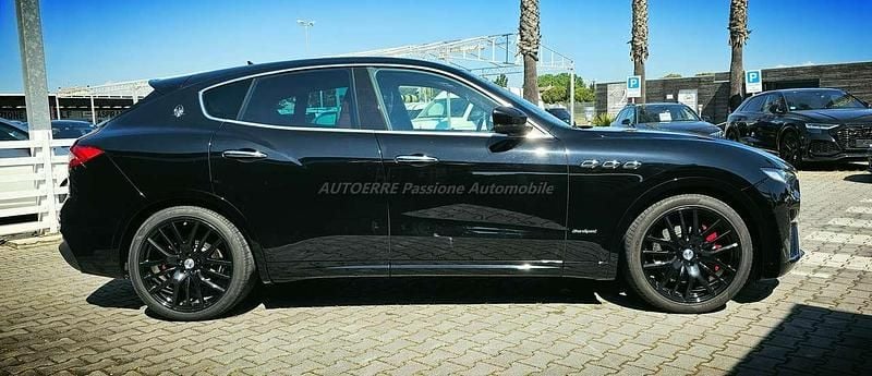 Usata Maserati Levante 349 CV (256 kW) 2019 Nero SUV