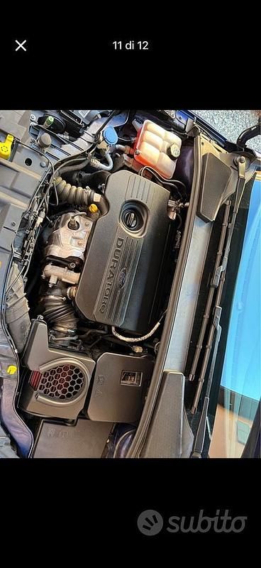 Usata Ford Focus ST-Line 120 CV (88 kW) 2017 Blu Berlina