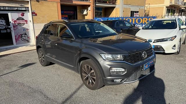 Usata VW T-Roc Style 116 CV (85 kW) 2018 Grigio scuro SUV