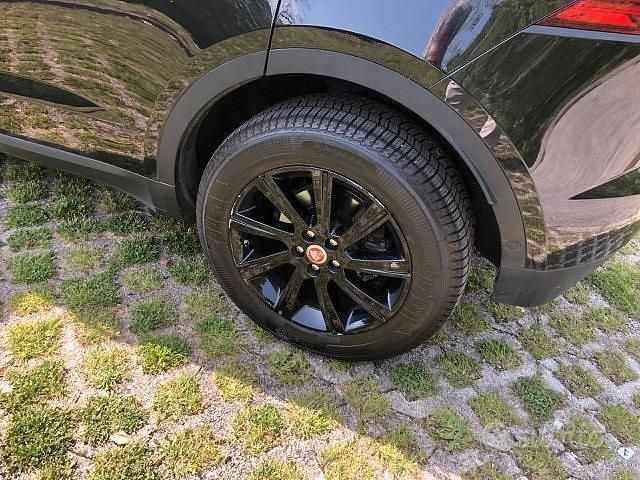Usata Jaguar E-Pace 300 CV (220 kW) 2018 Nero SUV