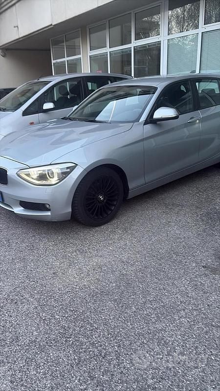 Usata BMW 118 Comfort Edition 143 CV (105 kW) 2013 Grigio Utilitaria