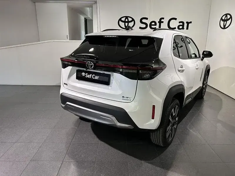 Nuova Toyota Yaris Cross Lounge 131 CV (96 kW) 2026 Other SUV
