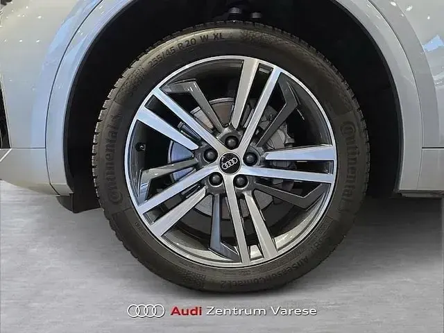 Usata Audi Q5 S-Line 204 CV (150 kW) 2024 Argento floret SUV