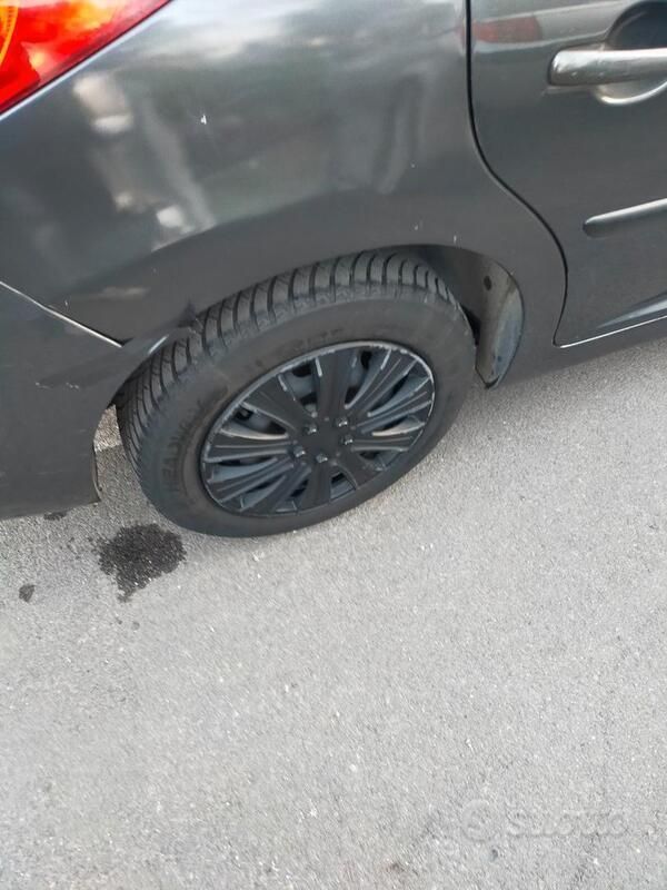 Usata Peugeot 207 73 CV (53 kW) 2011 Grigio Station wagon