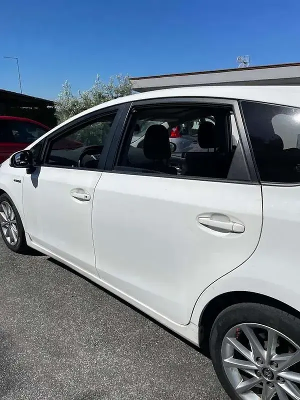 Usata Toyota Prius+ Lounge 99 CV (72 kW) 2018 Bianco Monovolume