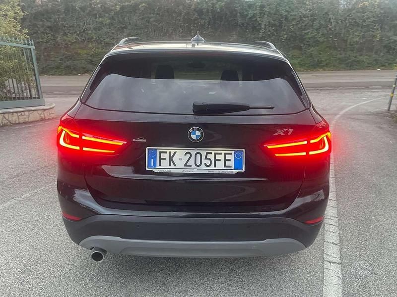 Usata BMW X1 Advantage 150 CV (110 kW) 2017 Nero SUV
