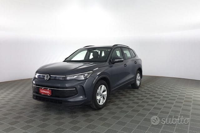Usata VW Tiguan Life 150 CV (110 kW) 2025 Grigio SUV