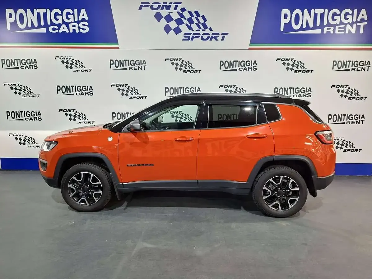 Usata Jeep Compass Trailhawk 170 CV (125 kW) 2019 Arancione SUV