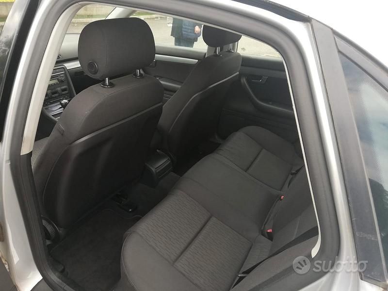 Usata Audi A4 140 CV (102 kW) 2006 Grigio Berlina