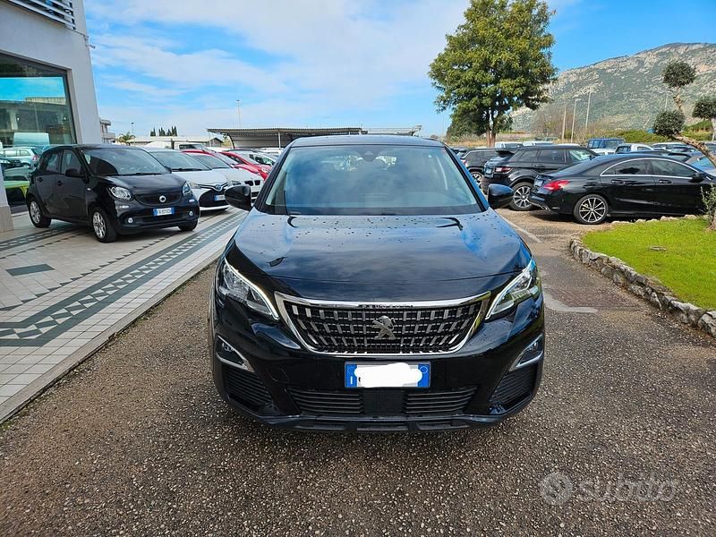 Usata Peugeot 3008 Business-Line 130 CV (95 kW) 2020 Nero SUV