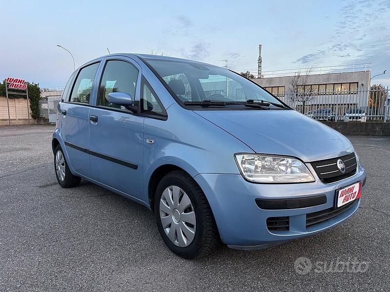Blu Usata 2006 Fiat Idea Active Monovolume | 3500 € (Cara) - Immagine 1/4