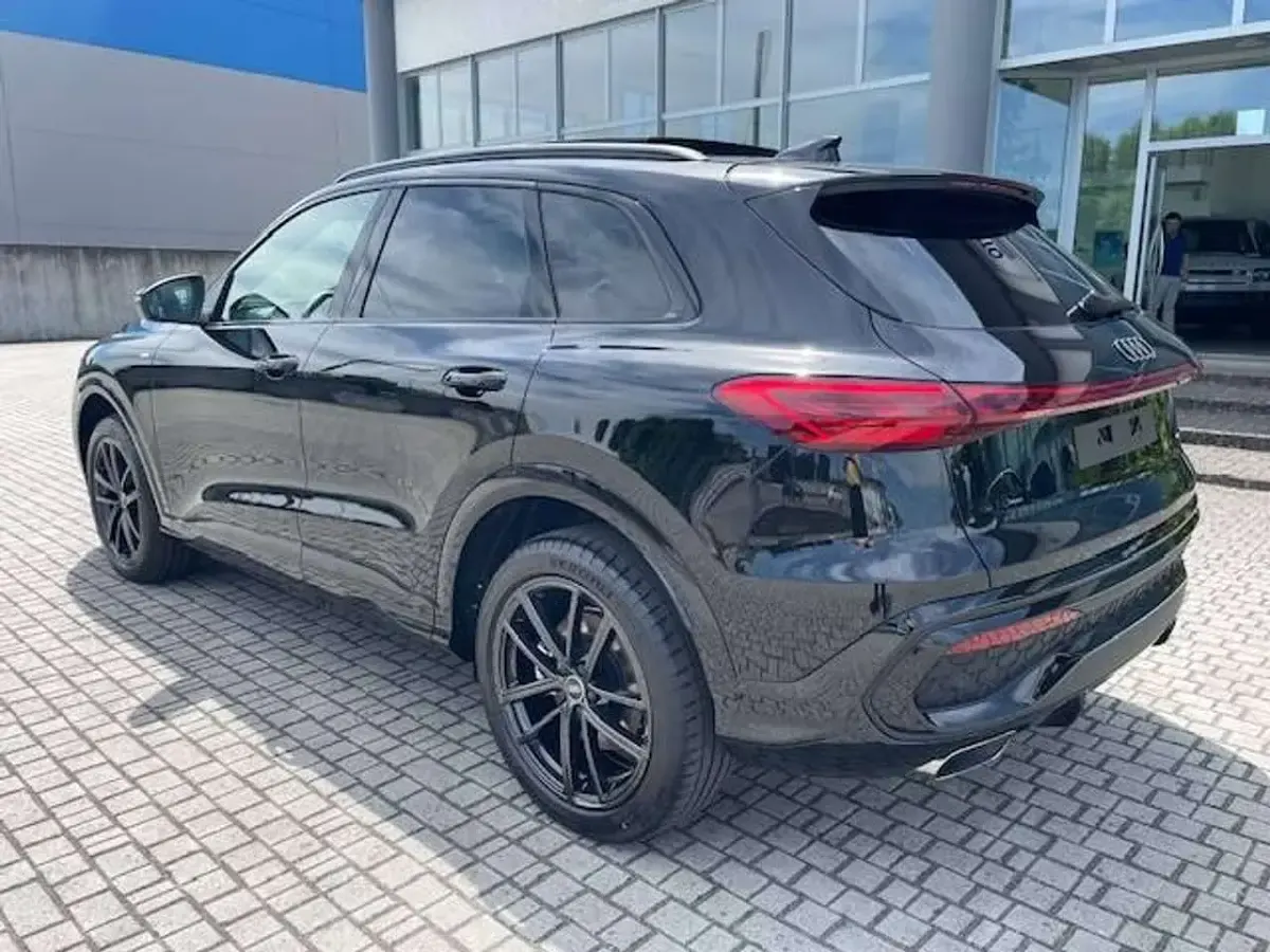 Nuova Audi Q5 S-Line 204 CV (150 kW) 2026 Nero mythos SUV