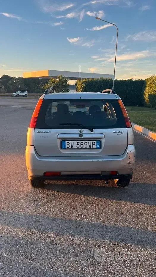 Usata Suzuki Ignis 69 CV (50 kW) 2004 Grigio Utilitaria