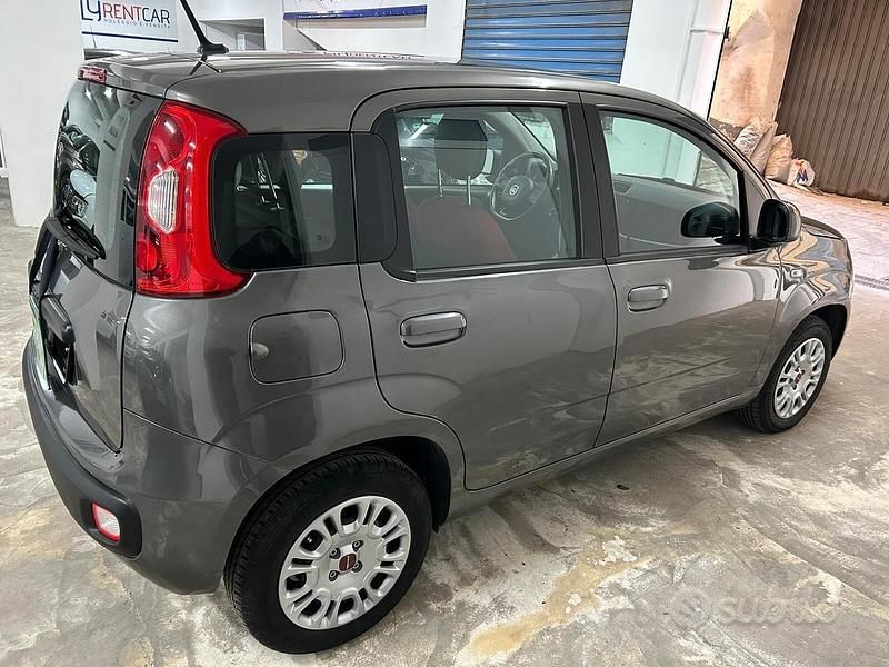 Usata Fiat Panda Easy 69 CV (50 kW) 2020 Grigio Berlina