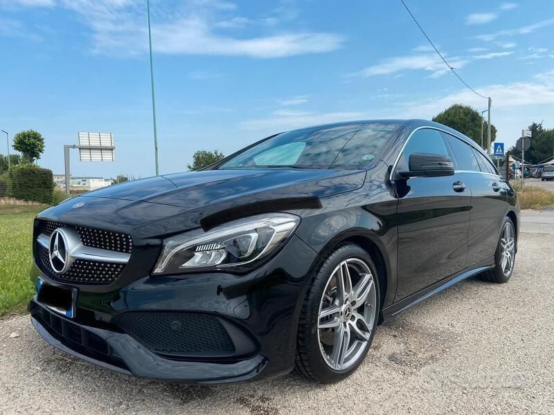 Usata Mercedes CLA220 Premium 170 CV (125 kW) 2019 Nero Berlina