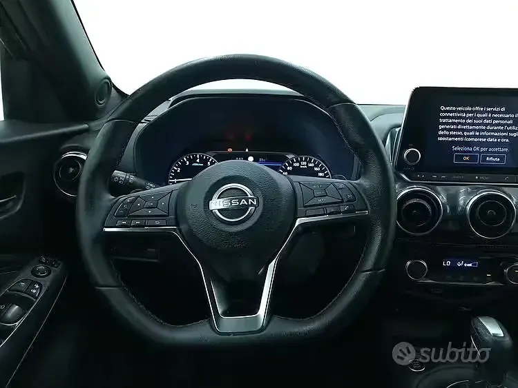 Usata Nissan Juke N-Connecta 114 CV (83 kW) 2023 Grigio SUV