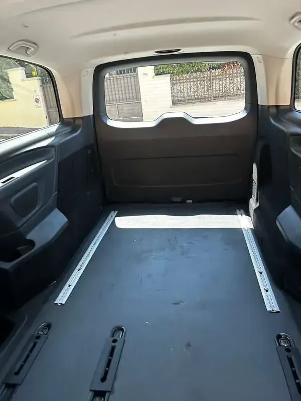 Usata Mercedes Vito 177 CV (130 kW) 2018 Nero Furgone