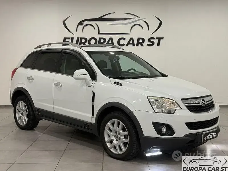Usata Opel Antara Cosmo 163 CV (119 kW) 2011 Bianco SUV