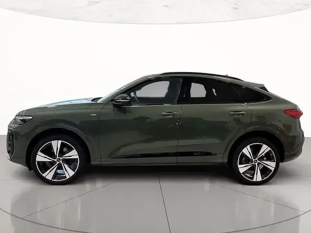 Usata Audi Q5 Sportback S-Line 204 CV (150 kW) 2025 Verde distretto metallizzato SUV