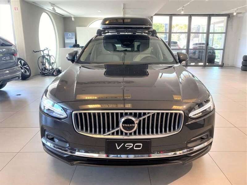 Nuova Volvo V90 Plus 197 CV (144 kW) 2025 Grigio Station wagon