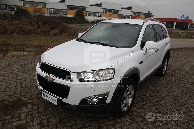 Bianco Usata 2013 Chevrolet Captiva LTZ SUV | 8900 € (Cara) - Immagine 1/4