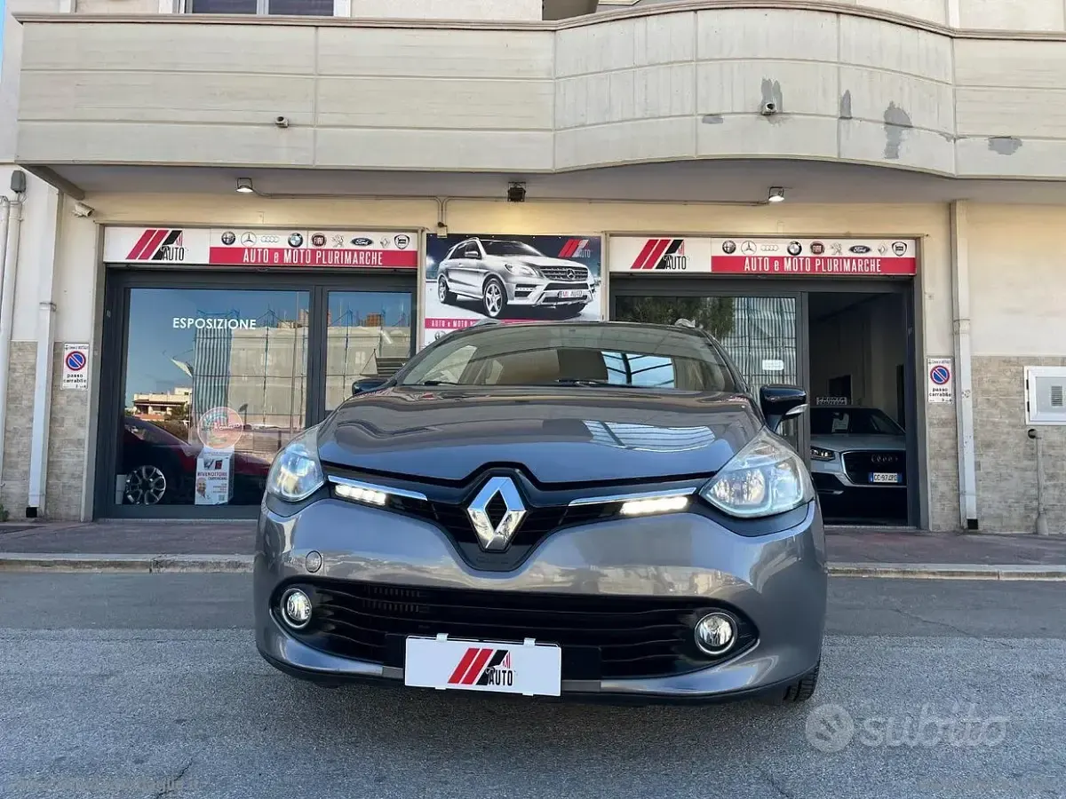 Usata Renault Clio Zen 75 CV (55 kW) 2016 Grigio Station wagon