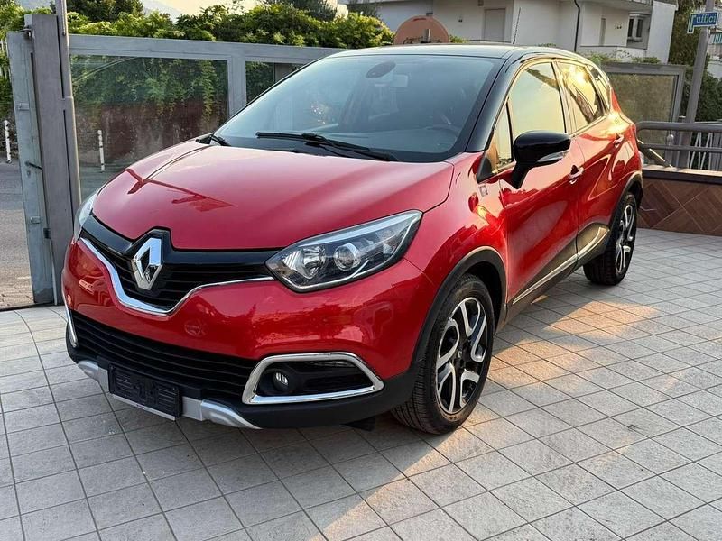 Arancione Usata 2015 Renault Captur SUV | 9800 € (Buon prezzo) - Immagine 1/4
