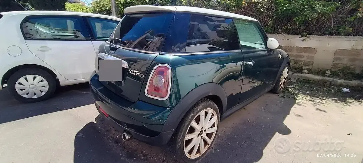 Usata Mini Cooper D 112 CV (82 kW) 2010 Verde Utilitaria