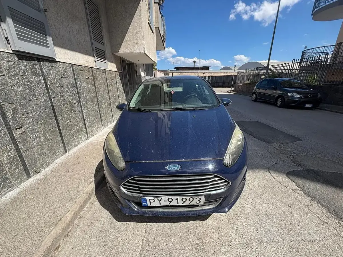 Usata Ford Fiesta 97 CV (71 kW) 2013 Berlina