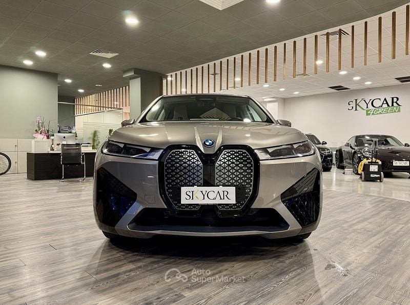 Usata BMW iX Comfort Edition 102 kW (139 CV) 2023 Bronze SUV