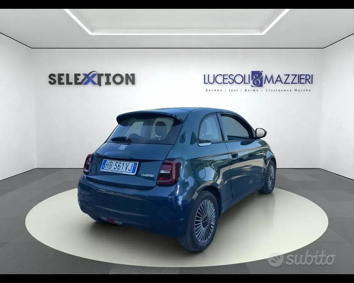 Usata Fiat 500 65 CV (47 kW) 2025 Bluazzurro Berlina