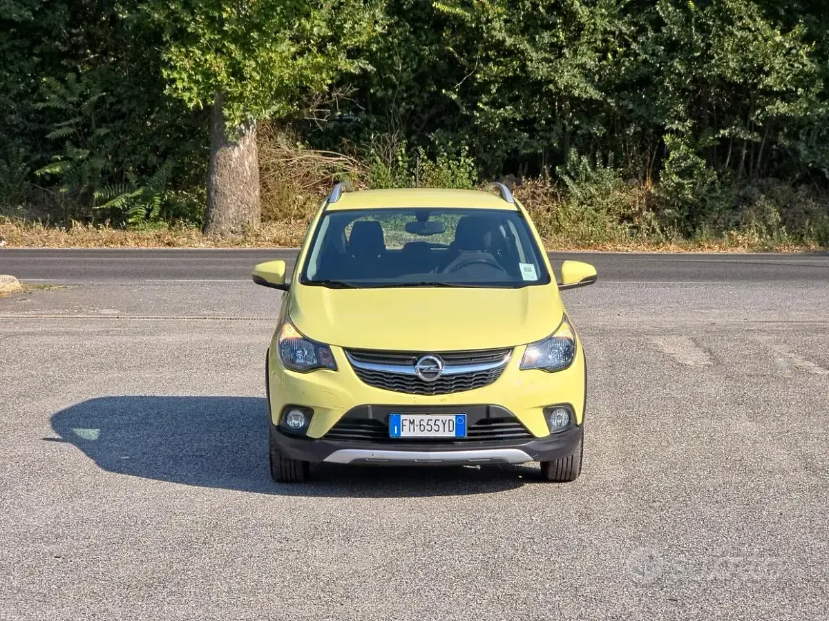 Usata Opel Karl Rocks 75 CV (55 kW) 2018 Giallo Utilitaria
