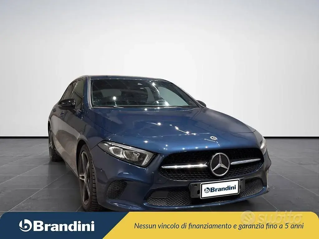 Usata Mercedes A180 Edition 116 CV (85 kW) 2021 Blu Berlina